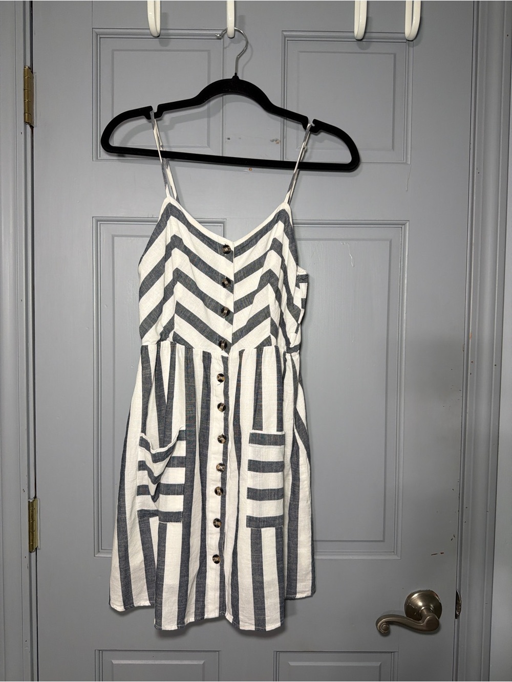Blu Pepper White & Gray Striped Button-Front Spaghetti Strap Mini Dress